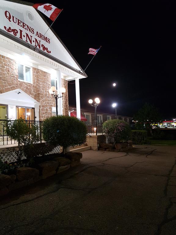 Queens Arms Inn Charlottetown Exteriör bild
